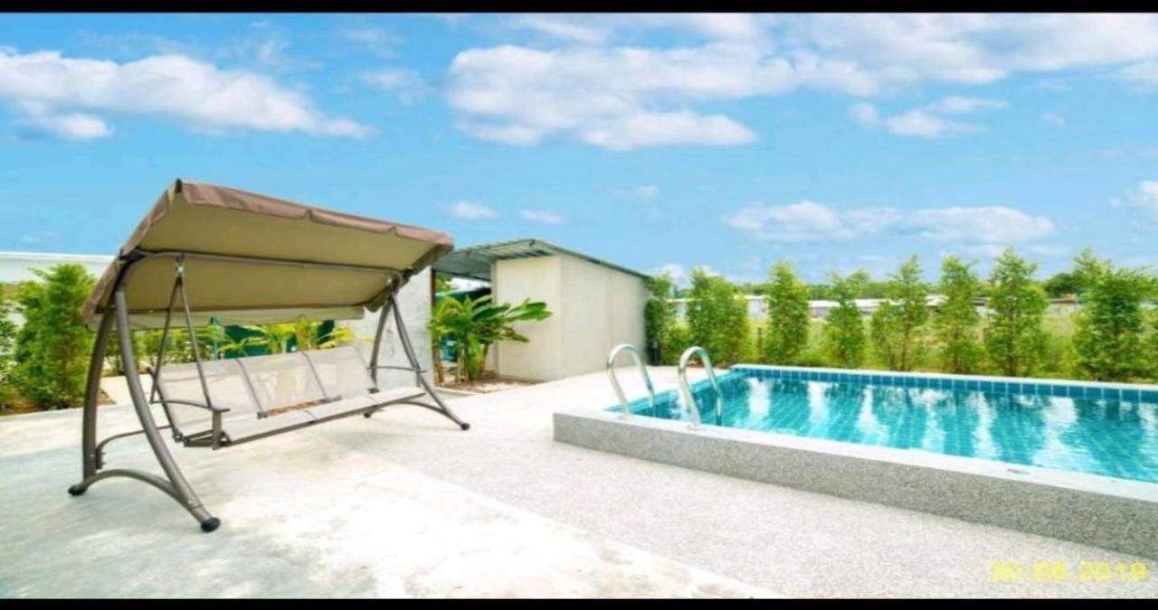 Malinee Resort Bang Tao Beach  Exterior foto