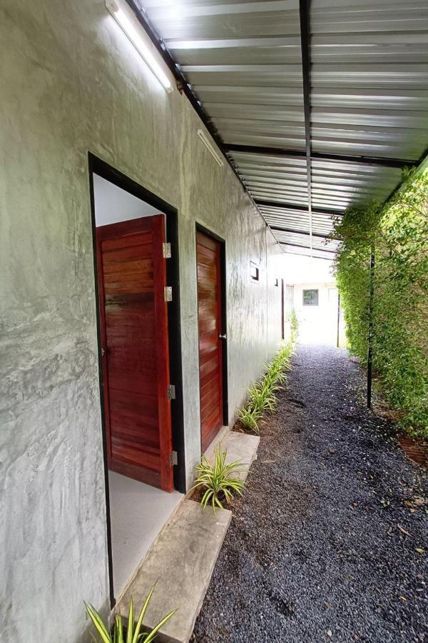 Malinee Resort Bang Tao Beach  Exterior foto