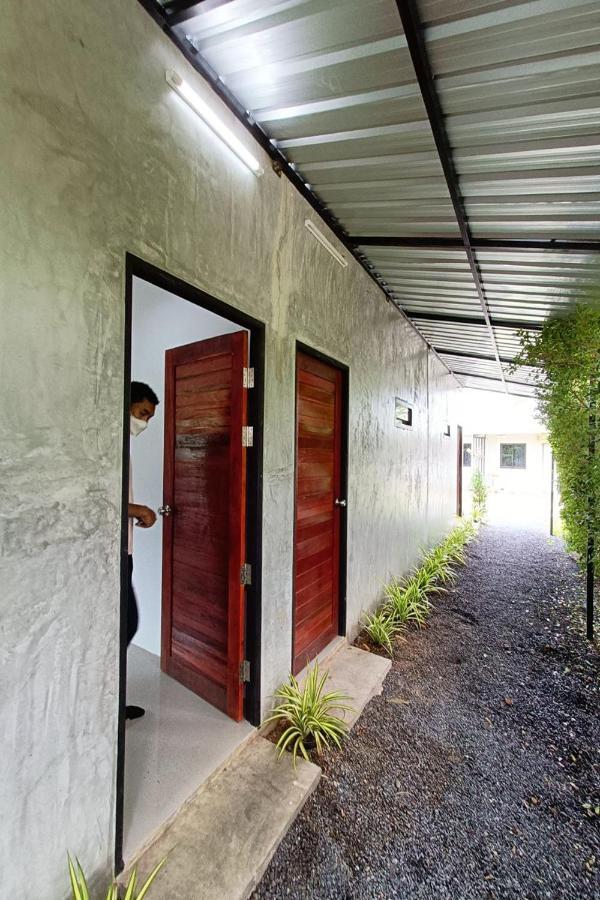 Malinee Resort Bang Tao Beach  Exterior foto